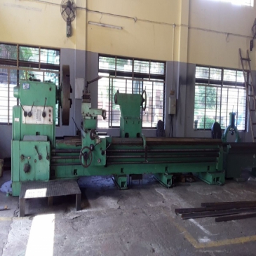 BECO Make Heavy Duty Lathe